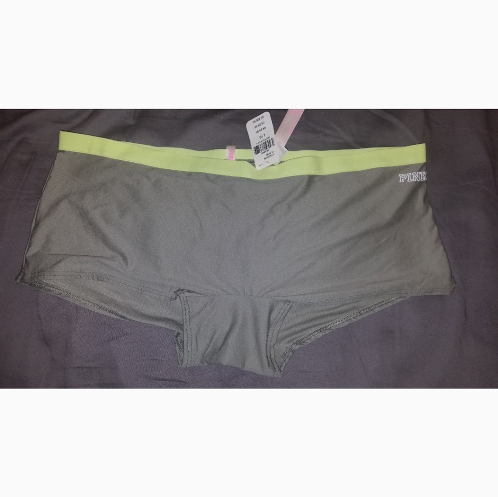 PINK Victoria's Secret boyshort NWT